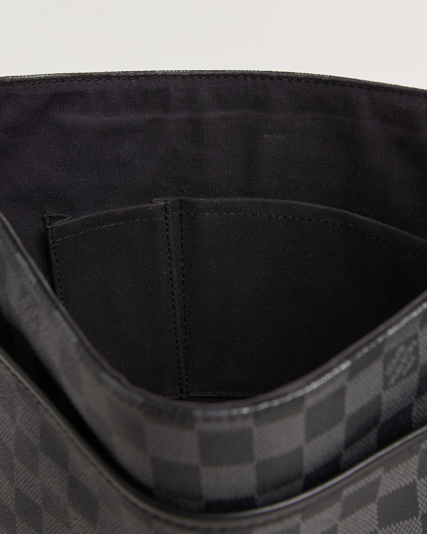 Herren | Pre-Owned & Vintage Bags | Louis Vuitton Pre-Owned | Daniel Shoulder Bag MM Damier Graphite