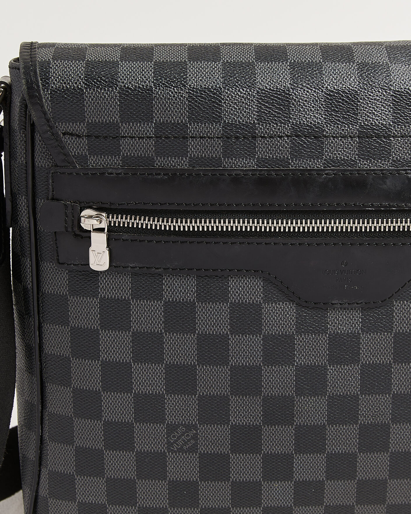 Herren | Pre-Owned & Vintage Bags | Louis Vuitton Pre-Owned | Daniel Shoulder Bag MM Damier Graphite