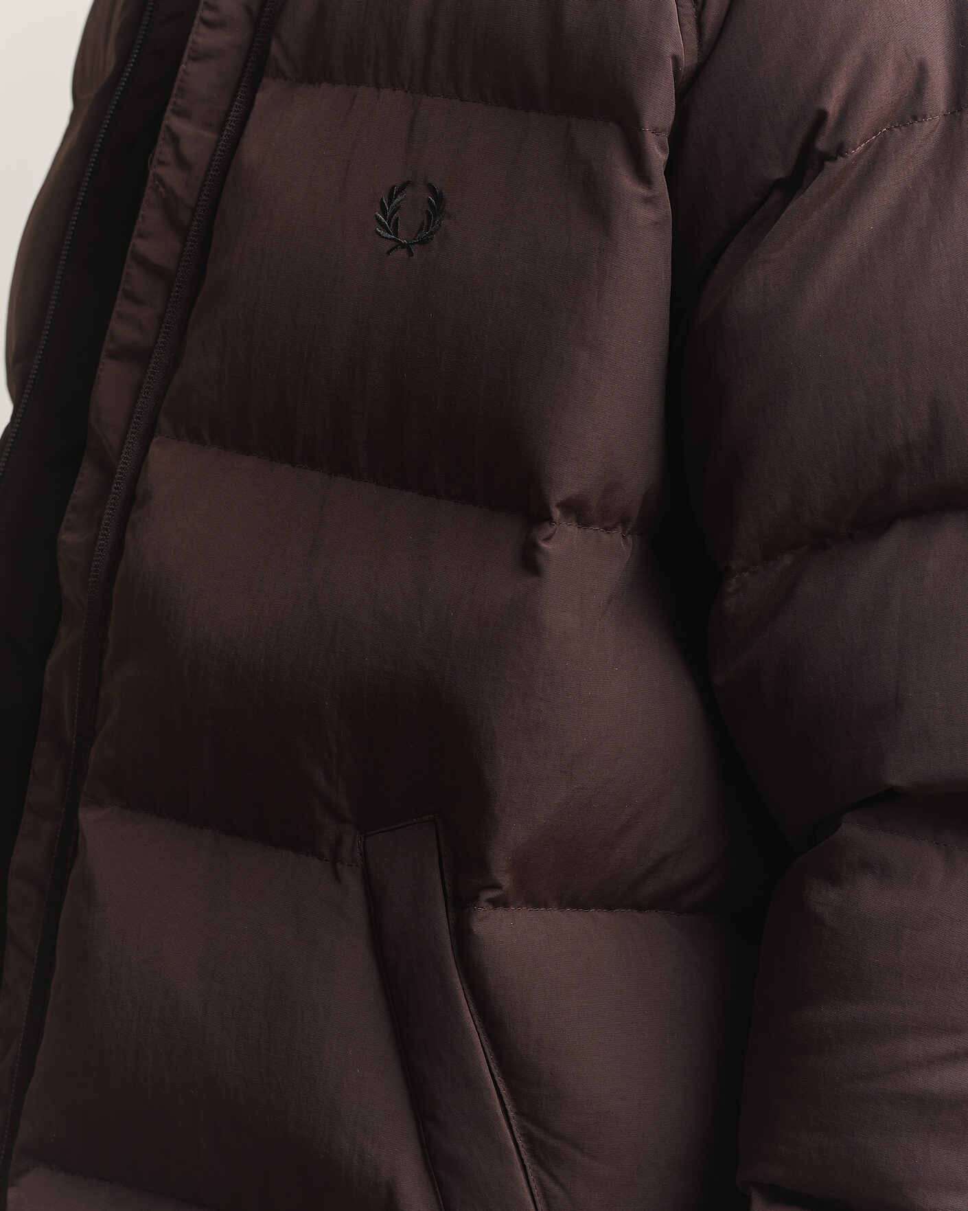 Herren | Jacken | Fred Perry | Raglan Sleeve Padded Jacket Rich Brown