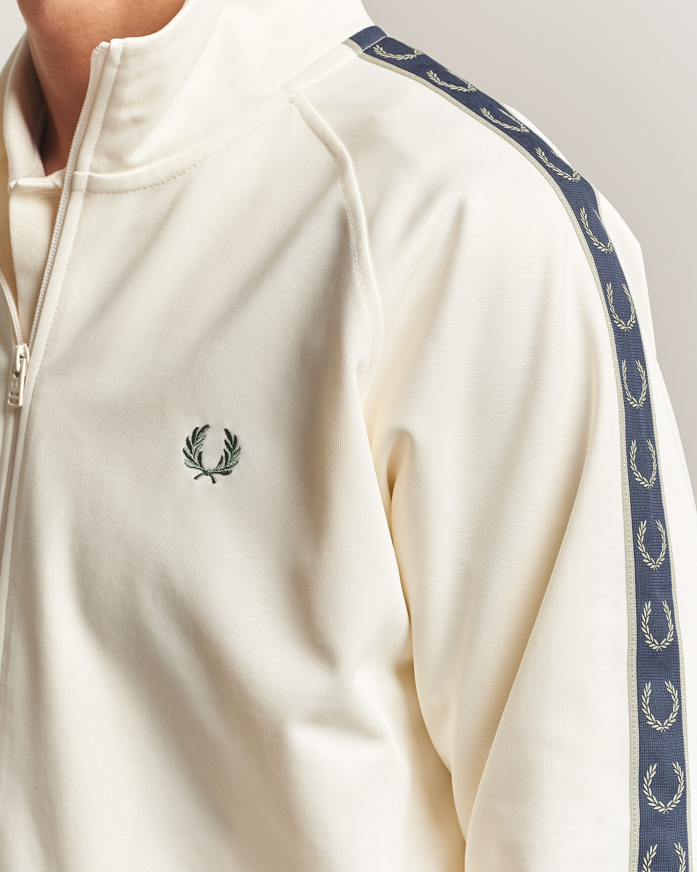Herren | Pullover | Fred Perry | Taped Track Jacket Ecru