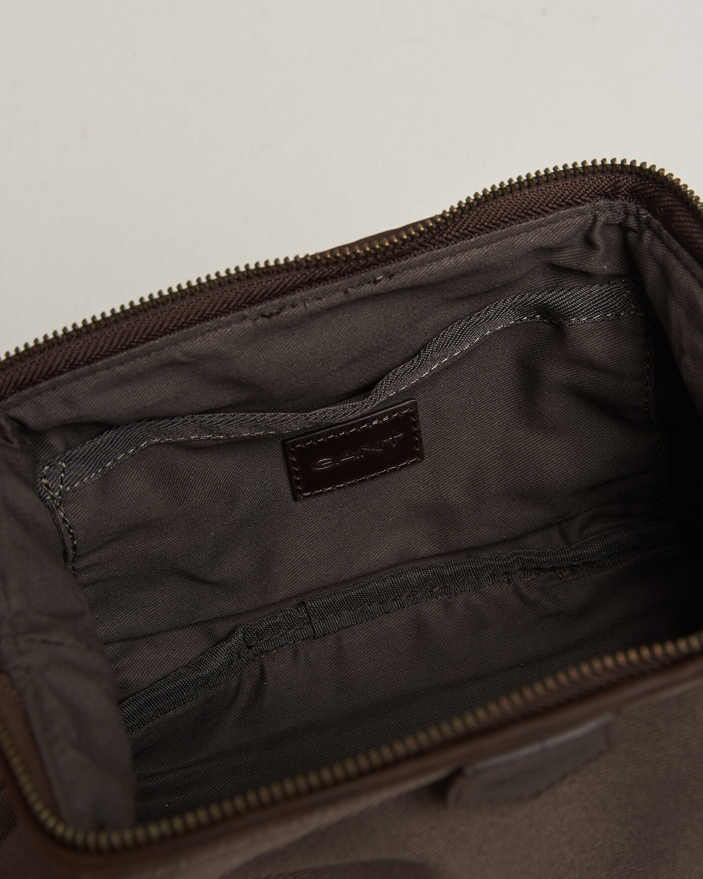 Herren | Taschen | Gant | Modern Premium Canvas Washbag Faded Taupe