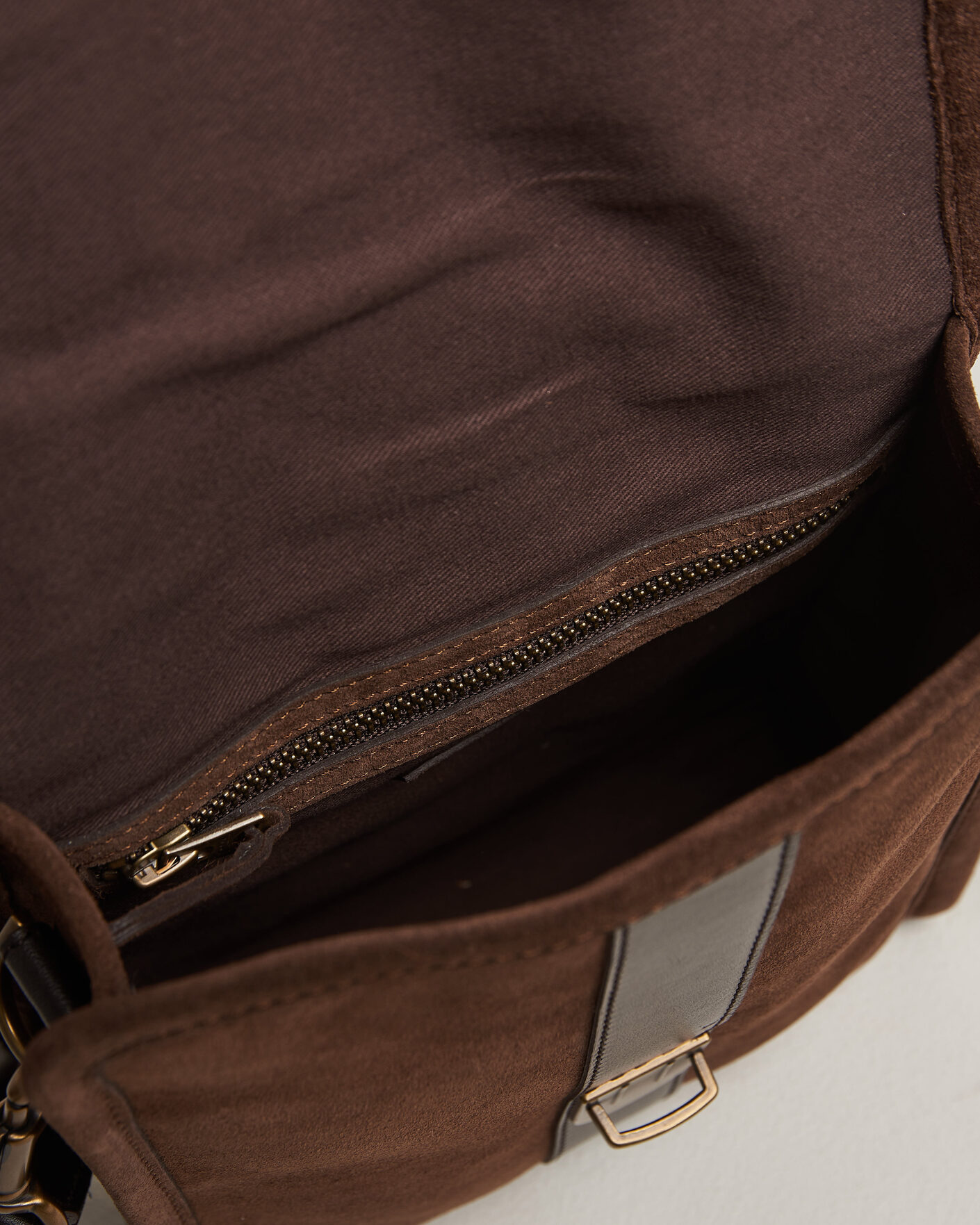 Herren | Taschen | Gant | Suede Shoulder Bag Soil Brown