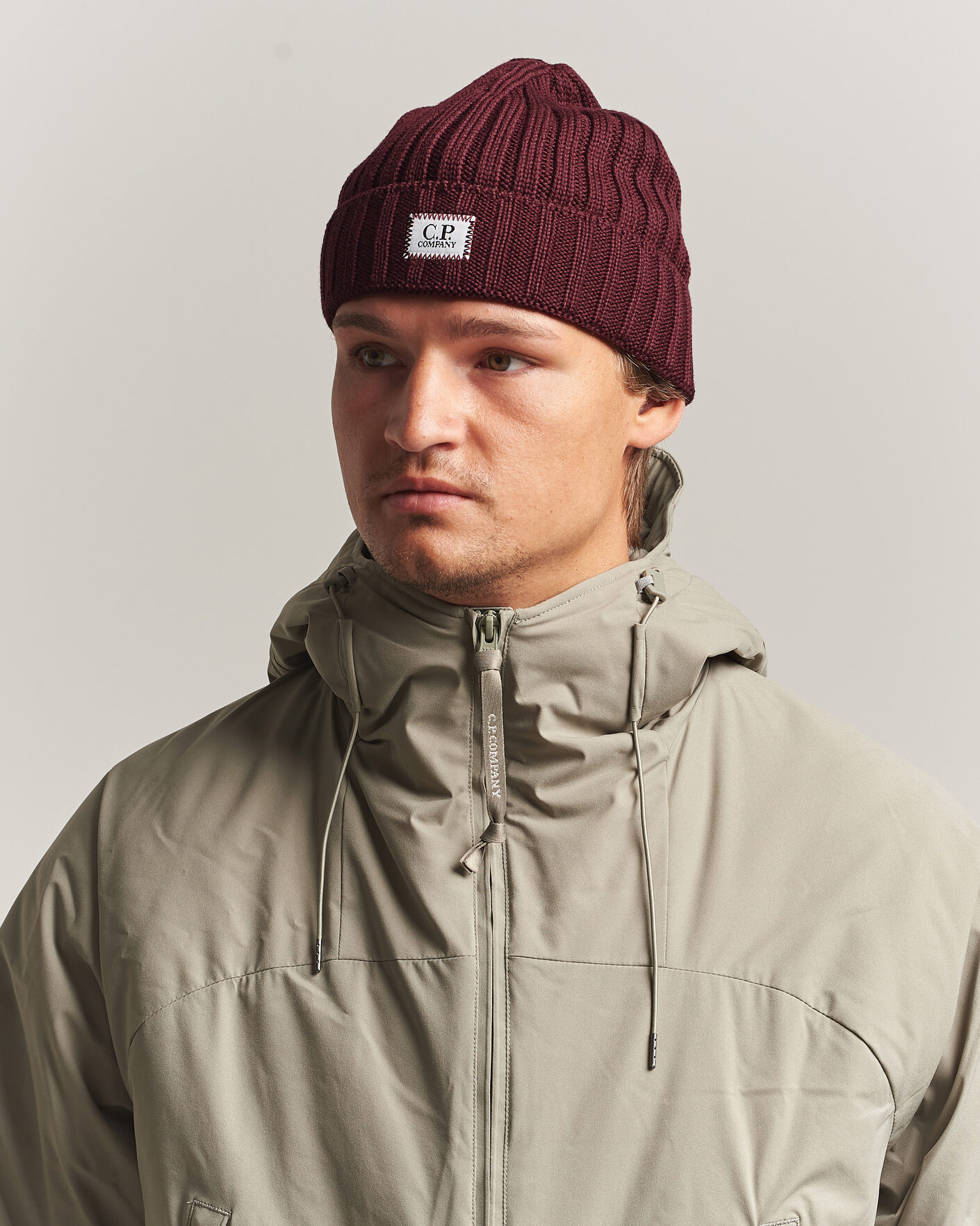 Herren | Mützen | C.P. Company | Extra Fine Merino Rib Knitted Hat Burgundy
