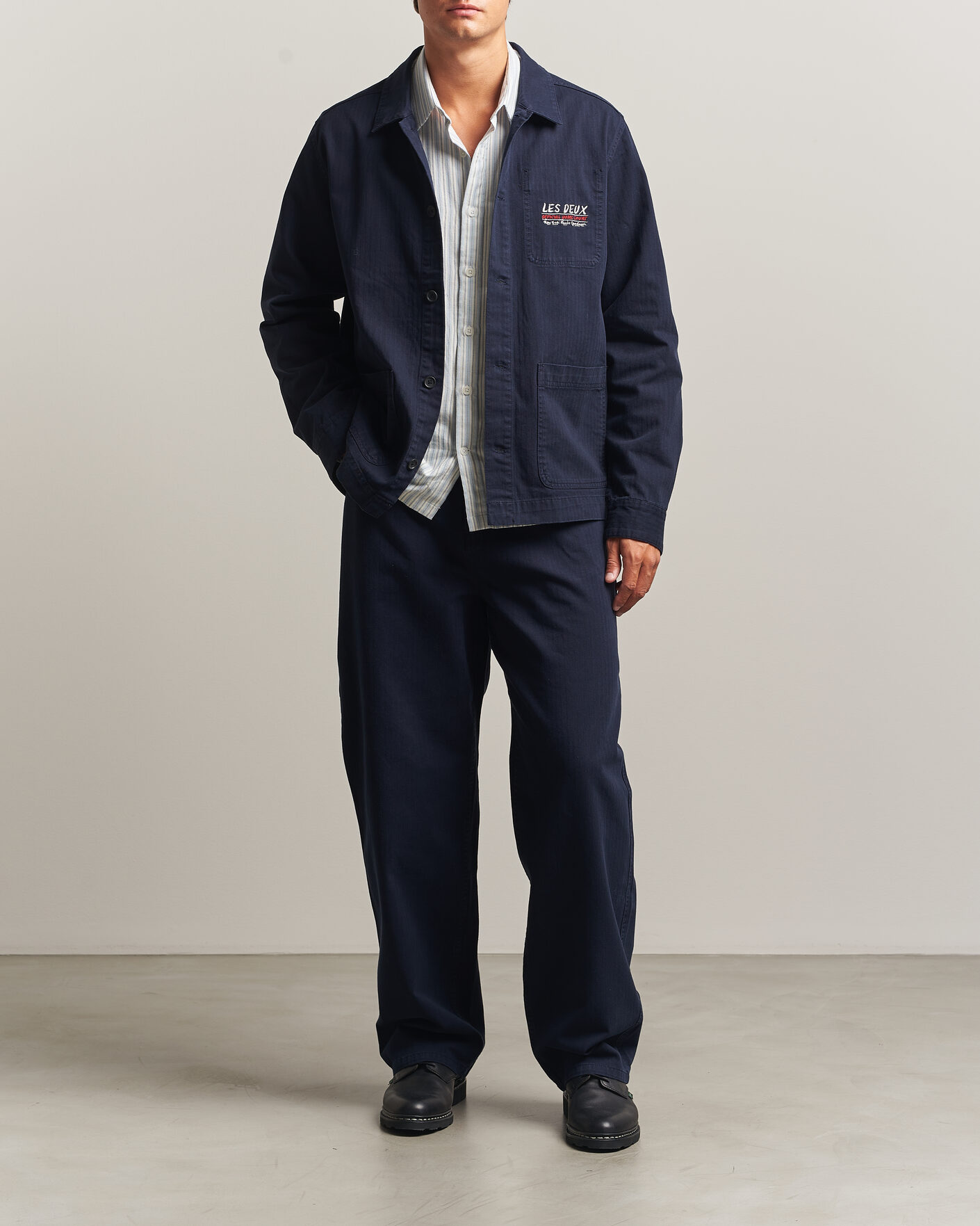 Herren | Hosen | LES DEUX | Roi Carpenter Herringbone Pants Dark Navy