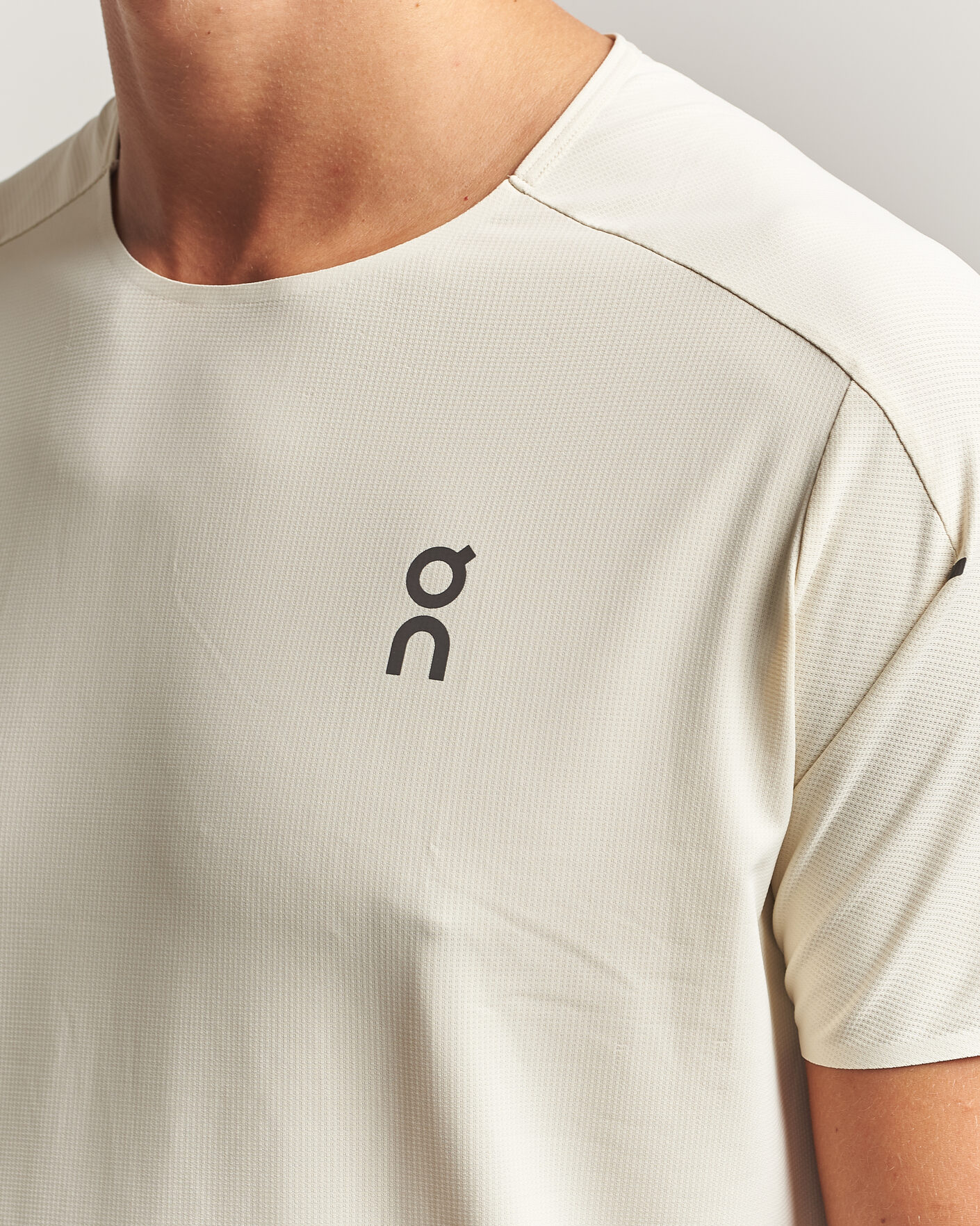 Herren | T-Shirts | On | Performance T-Shirt Hare/Brume