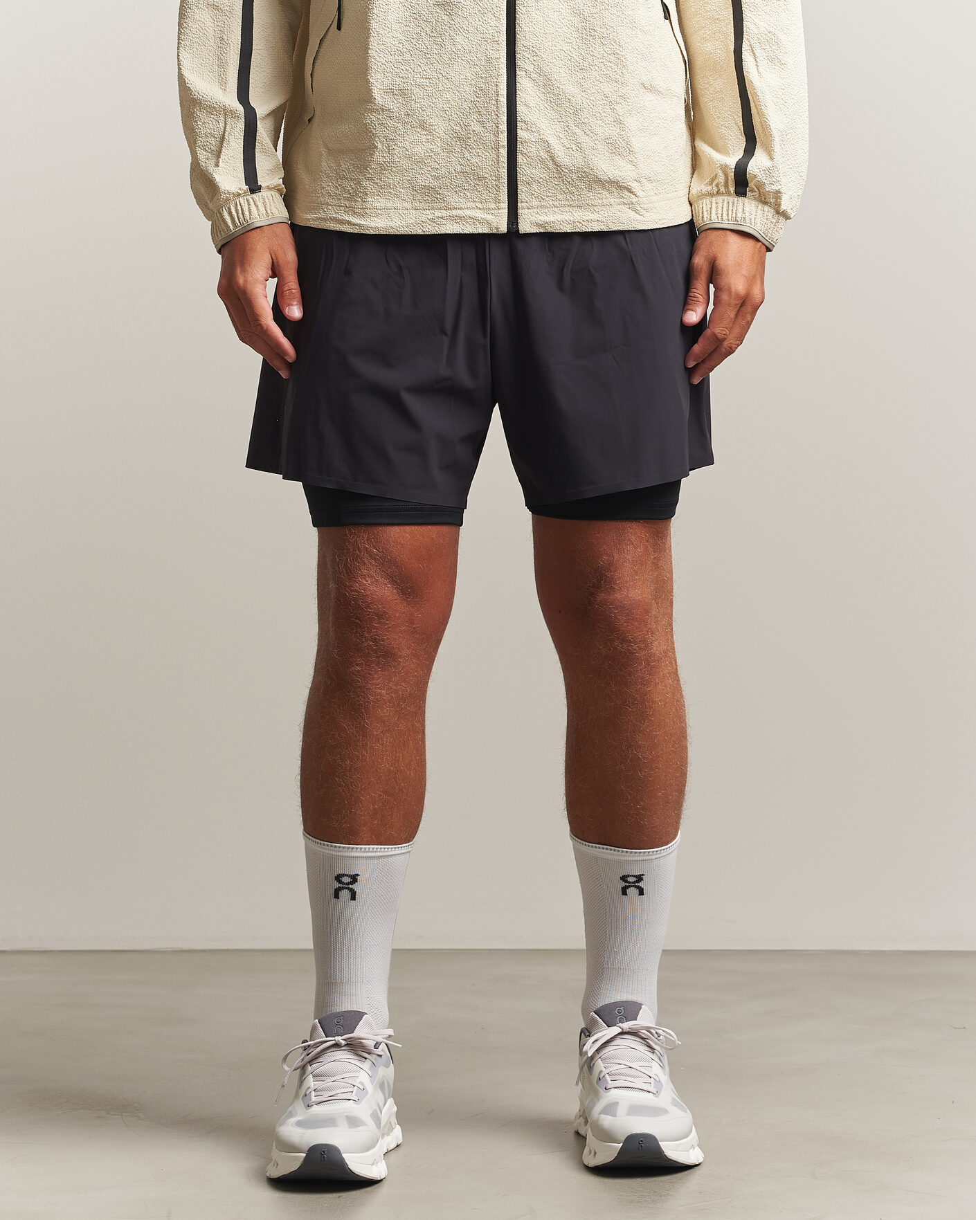 Herren | Shorts | On | 5 Inch Performance 2/1 Shorts Black