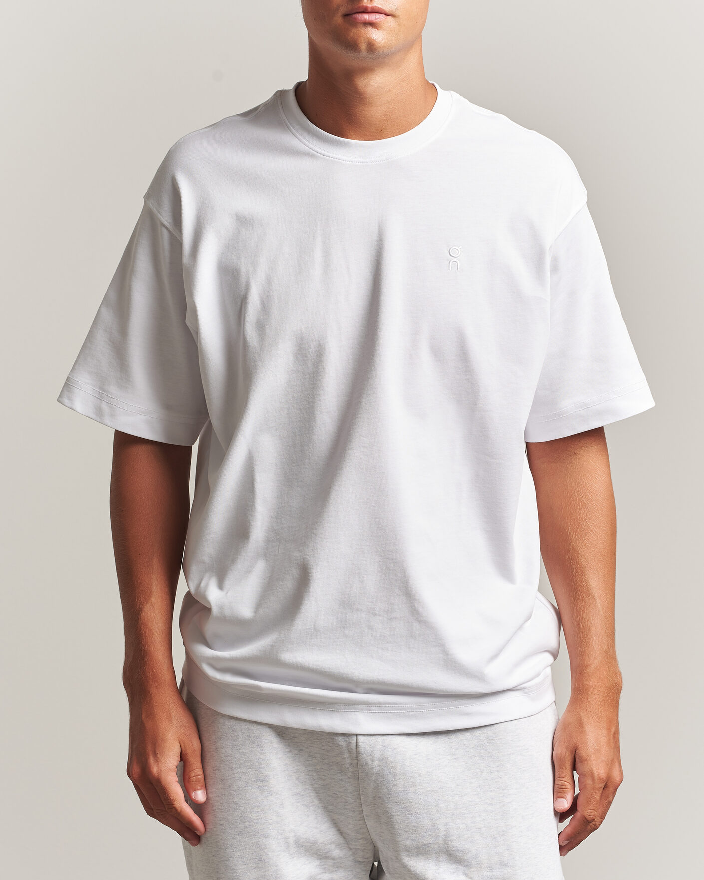 Herren | T-Shirts | On | Club Collective T-Shirt White