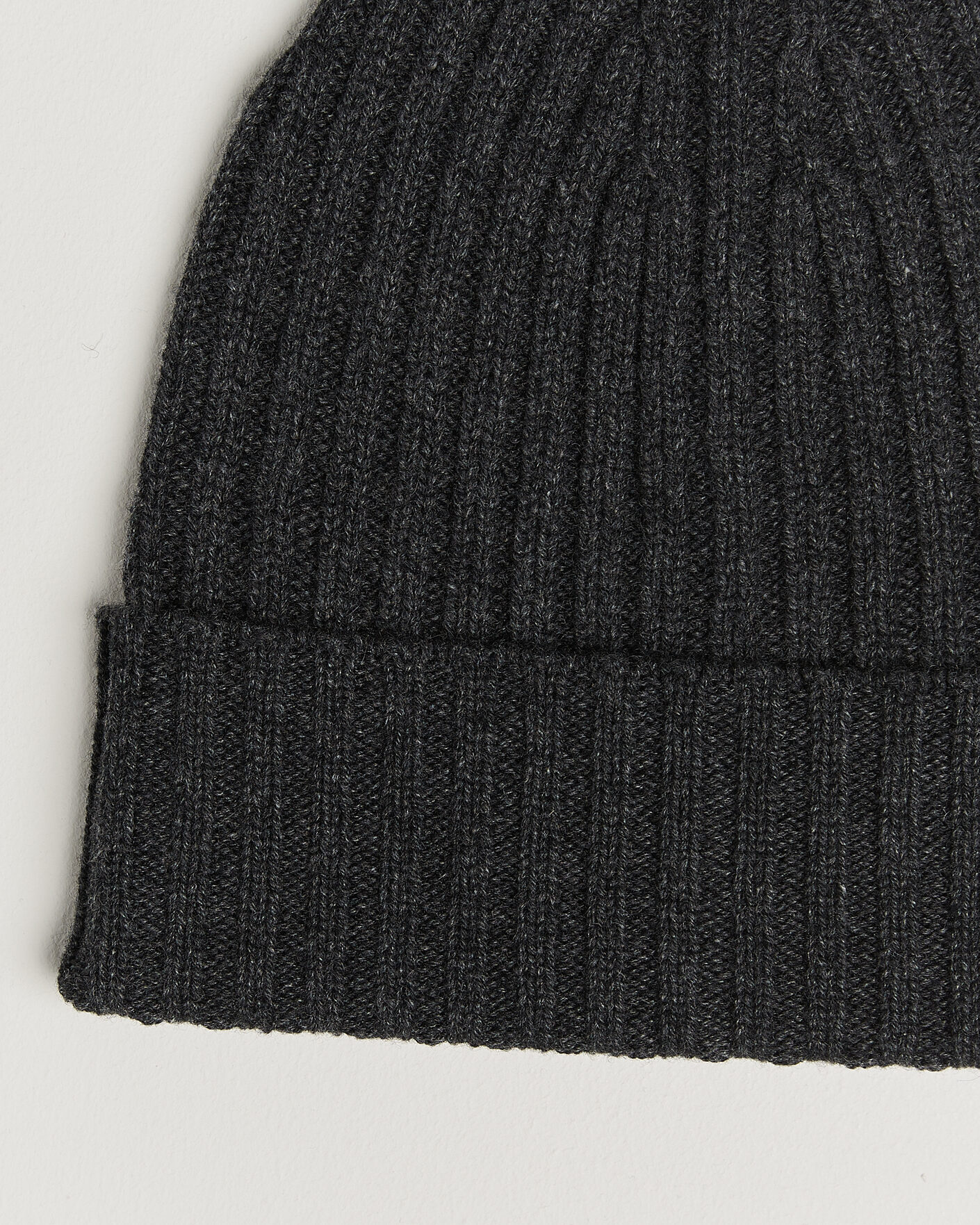 Herren | Mützen | Piacenza Cashmere | Ribbed Cashmere Beanie Charcoal