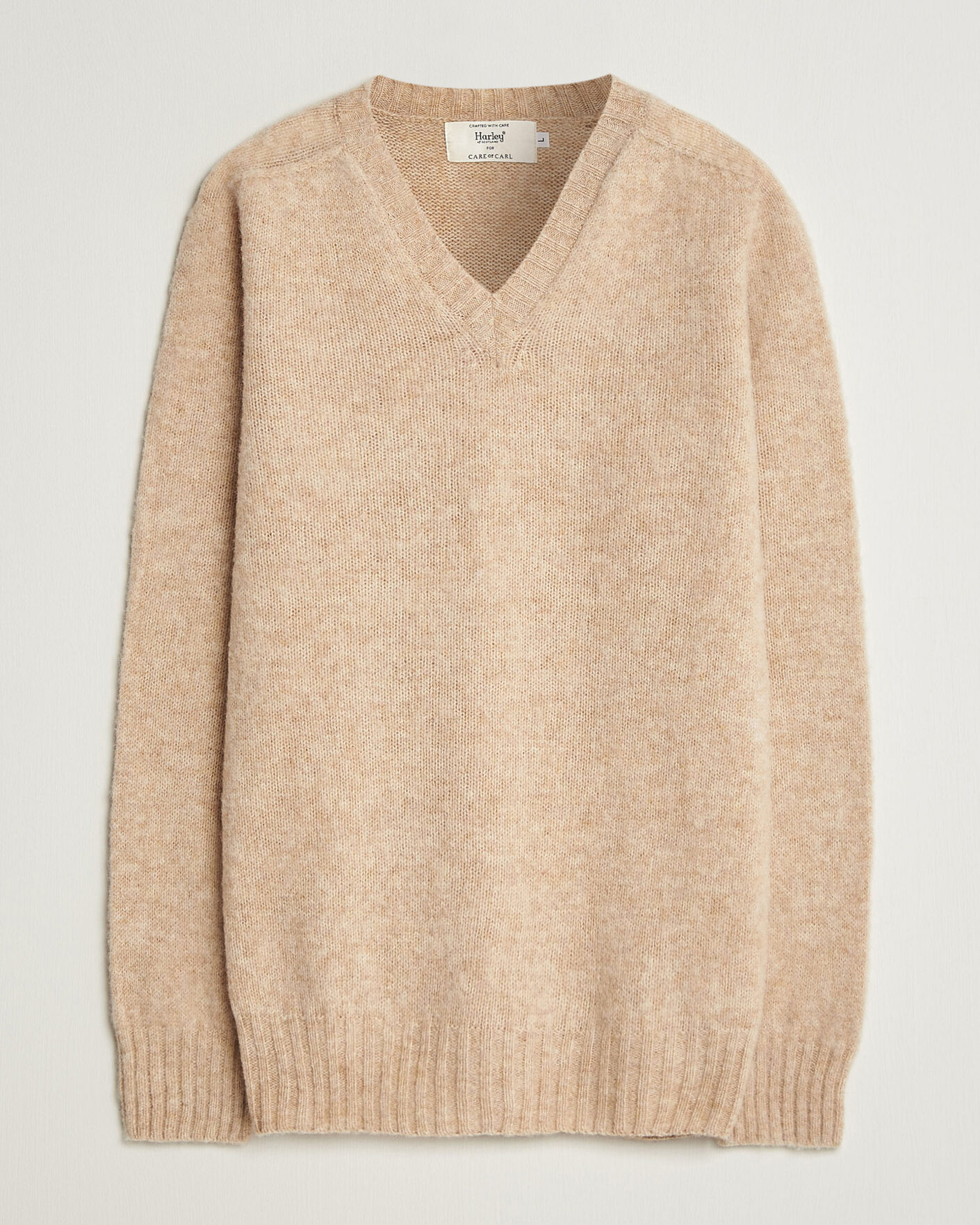 Herren | Pullover | Harley Of Scotland for Care of Carl | Brushed Supersoft Lambswool V-Neck Beige