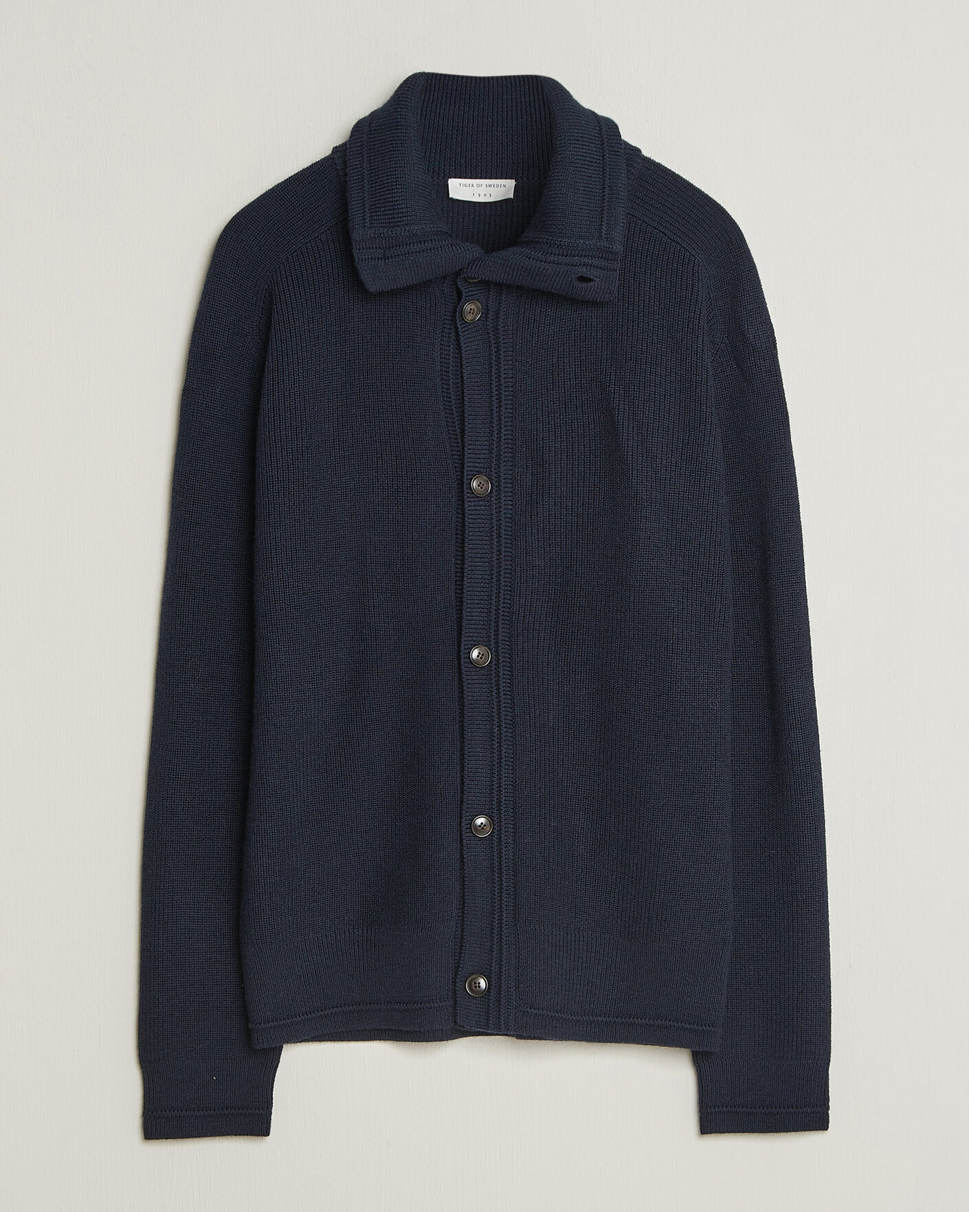 Herren | Pullover | Tiger of Sweden | Leander Wool Knitted Cardigan Night Grape