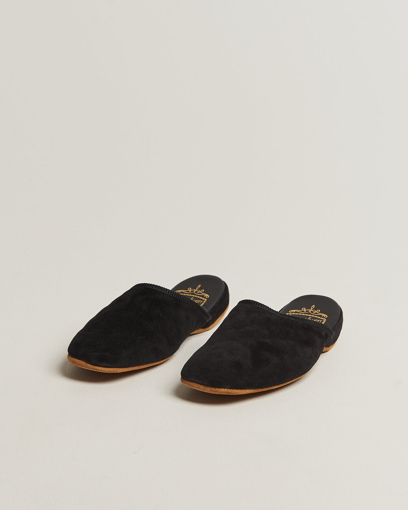 Herren | Sandalen & Pantoletten | Bowhill & Elliott | Mule Slipper Quilt Lining Black Suede