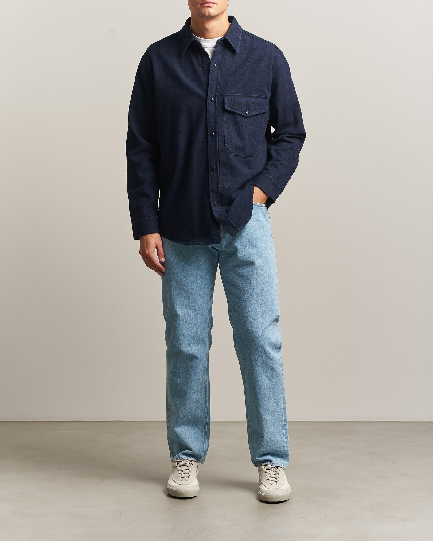 Herren | Jeans | Stone Island | Regular Straight Fit Indigo Jeans Blue Light Wash