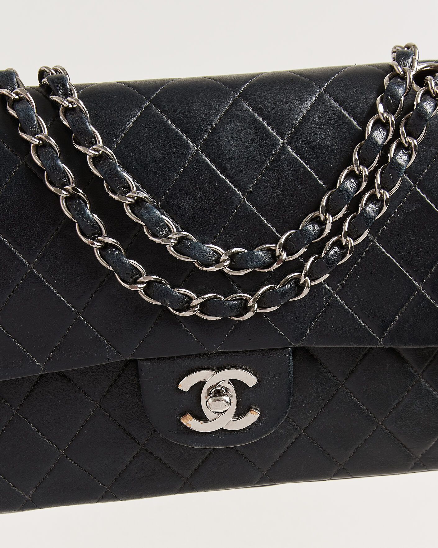 Herren | Pre-Owned & Vintage Bags | Chanel Pre-Owned | Classic Medium Double Flap Bag Lambskin Black