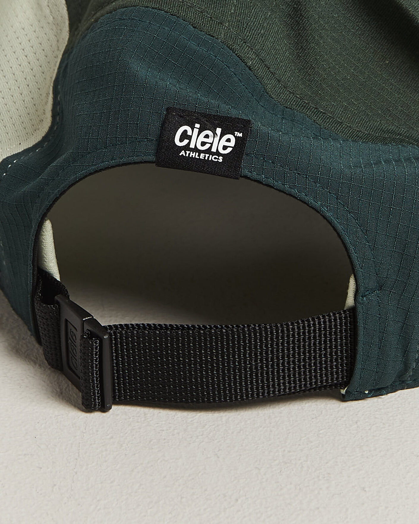 Herren | Hüte & Mützen | Ciele | GOCap Field Running Cap Spruce Light Moss