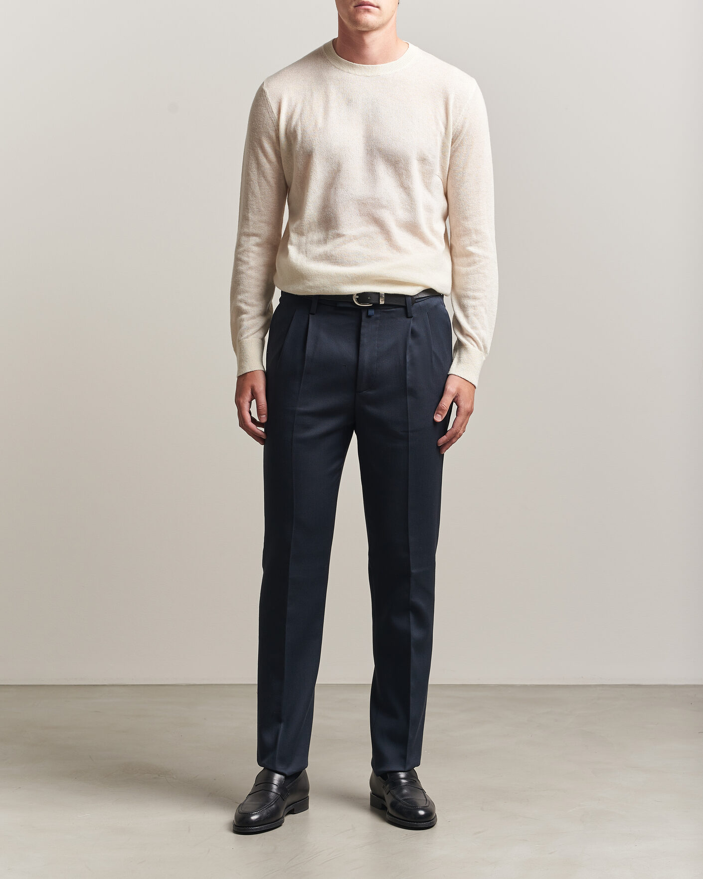 Herren | Hosen | Jacob Cohën | Lucas Pleated Cotton Gabardine Trousers Navy