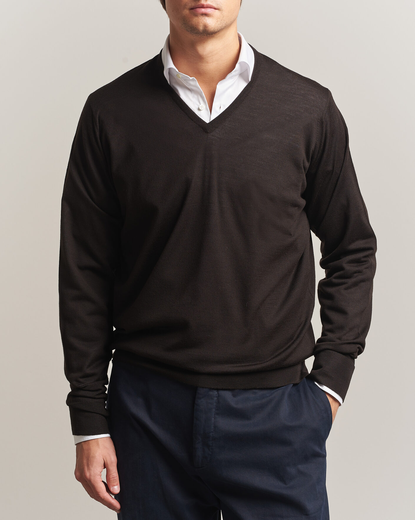 Herren | Pullover | John Smedley | Bobby Extra Fine Merino V-Neck Pullover Faulkner Brown