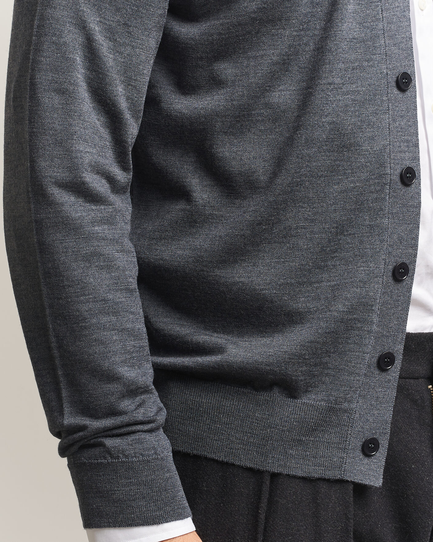 Herren | Pullover | John Smedley | Bradrick Extra Fine Merino Cardigan Charcoal