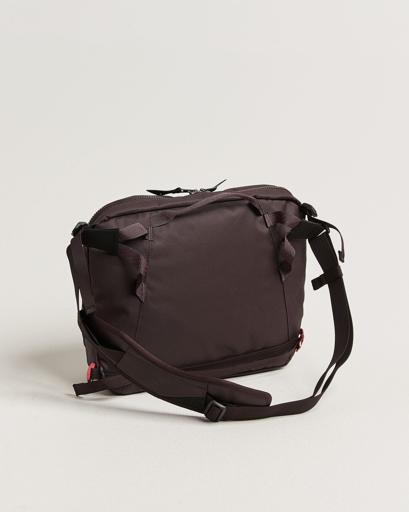Herren | Taschen | Klättermusen | Gaut Messenger bag Brown Umber