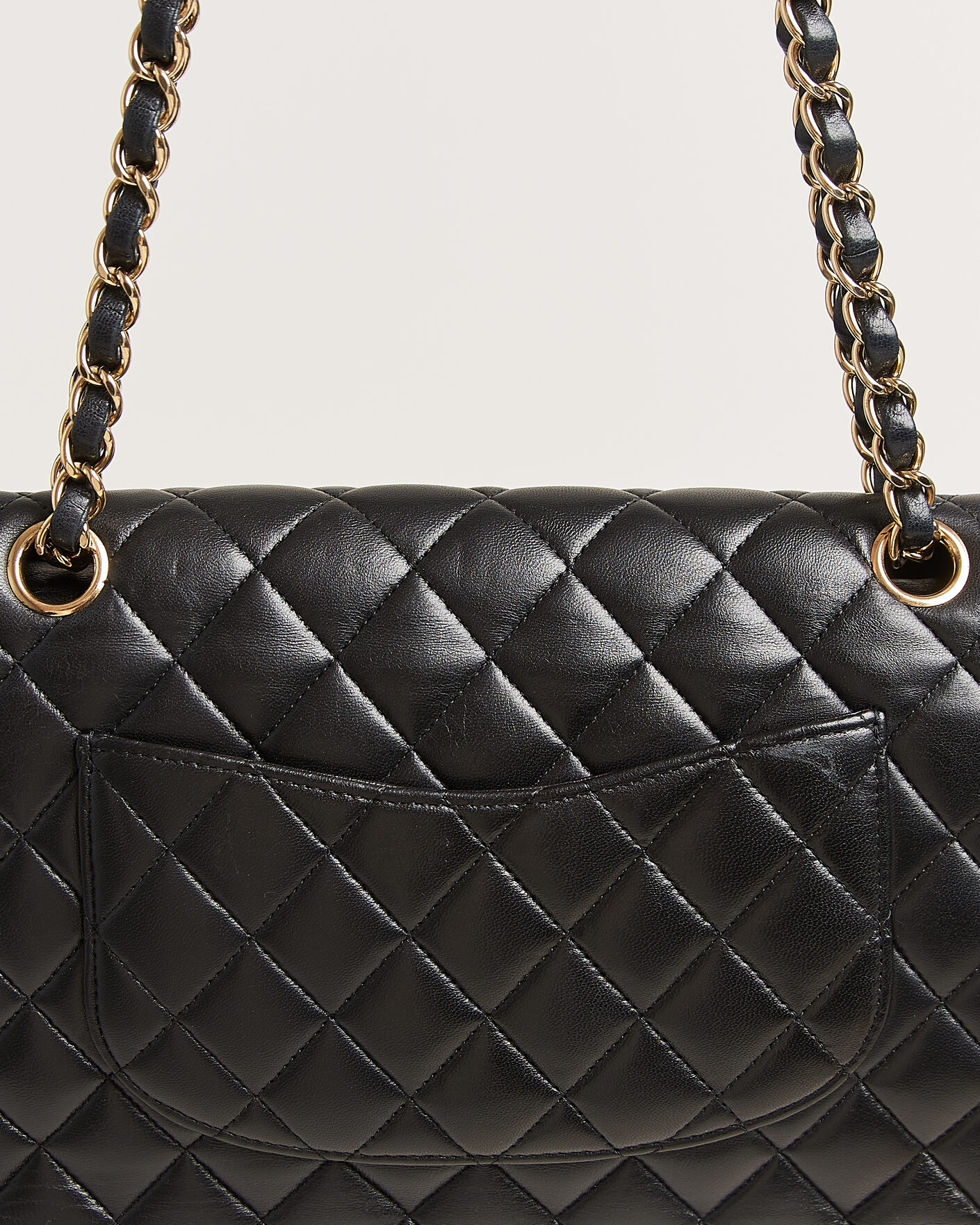 Herren | Pre-Owned & Vintage Bags | Chanel Pre-Owned | Classic Medium Double Flap Bag Lambskin Black