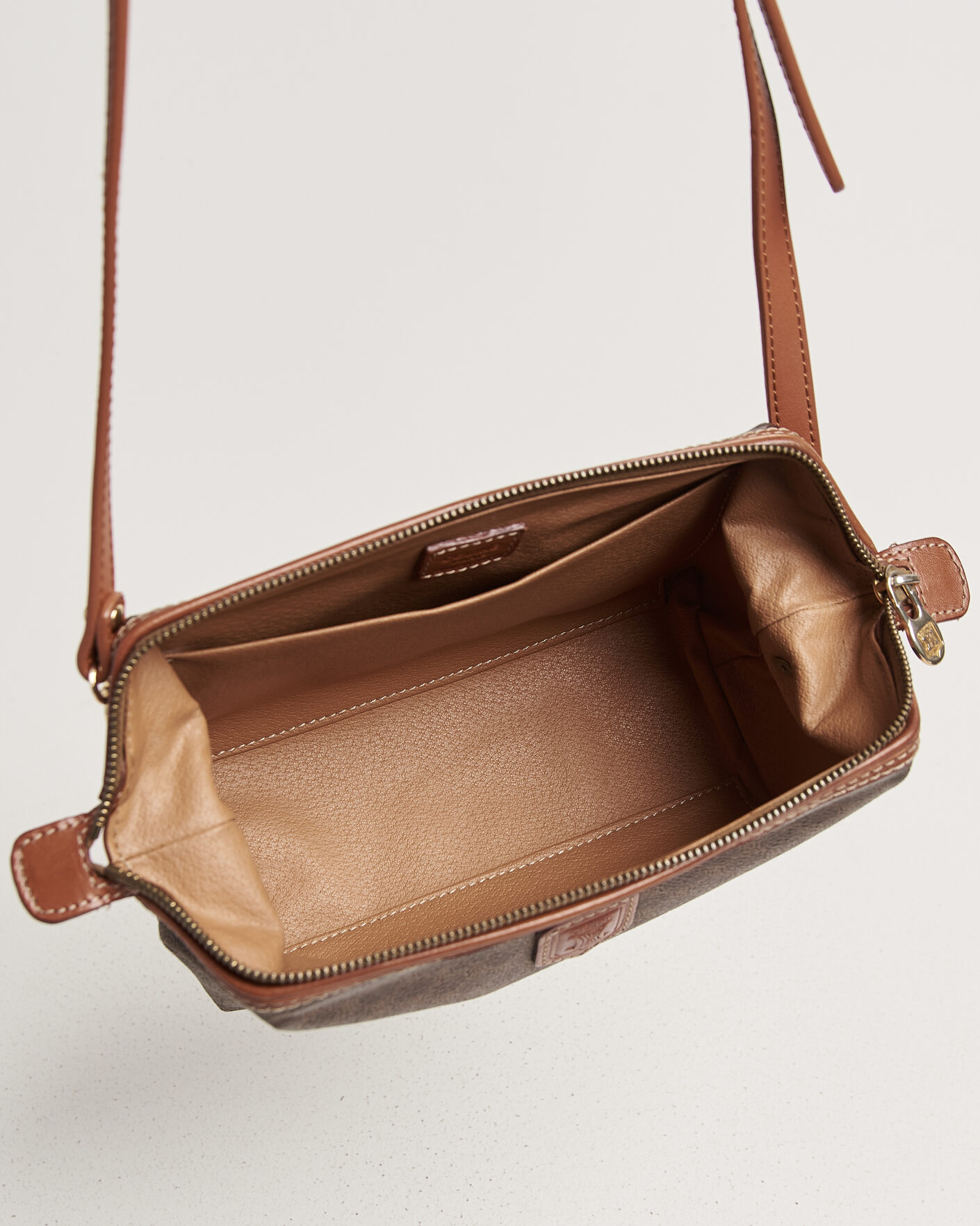 Herren | Pre-Owned & Vintage Bags | Celine Pre-Owned | Macadame Pouch Bag Monogram