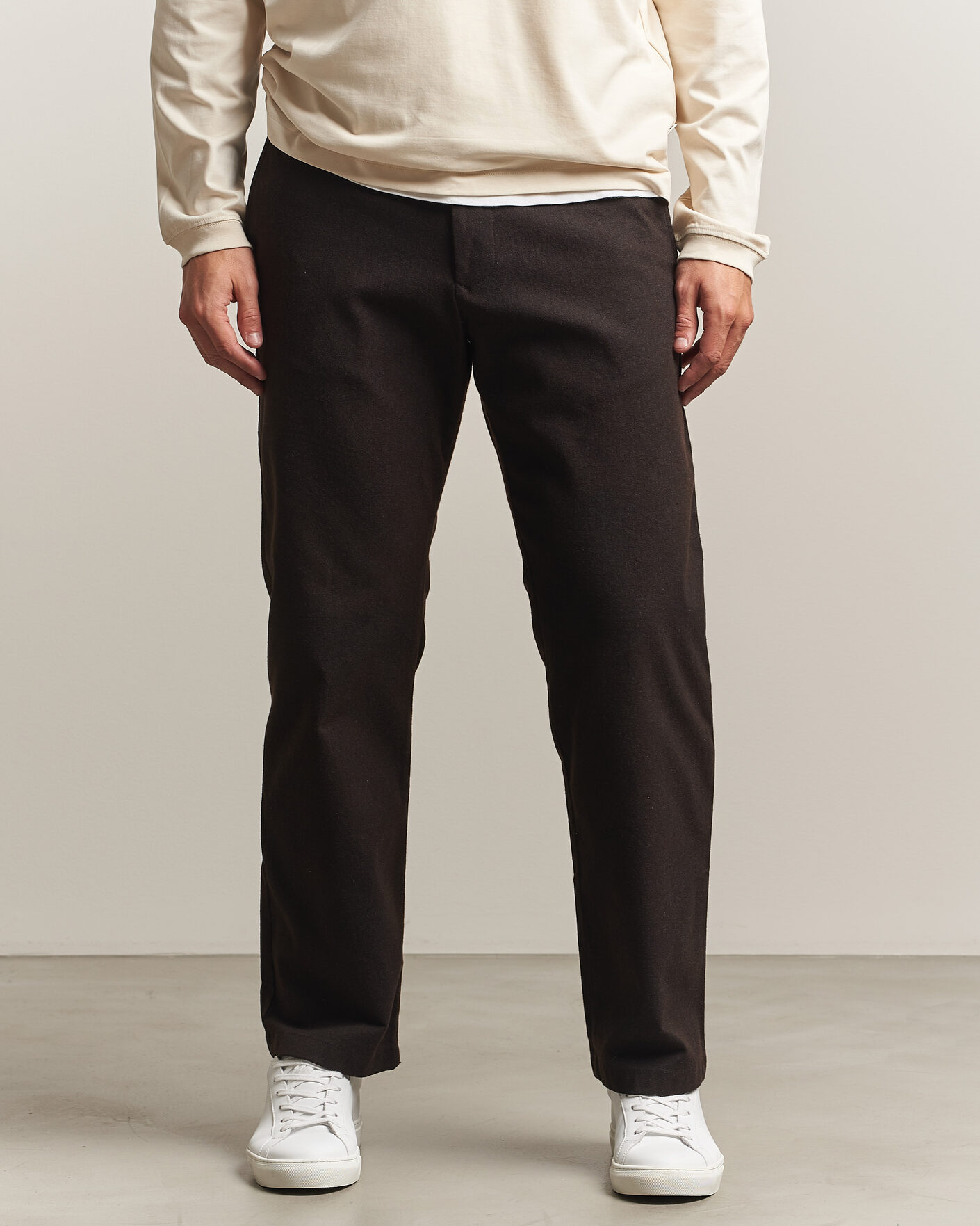 Herren | Hosen | NN07 | Aden Brushed Cotton Trousers Deep Truffle