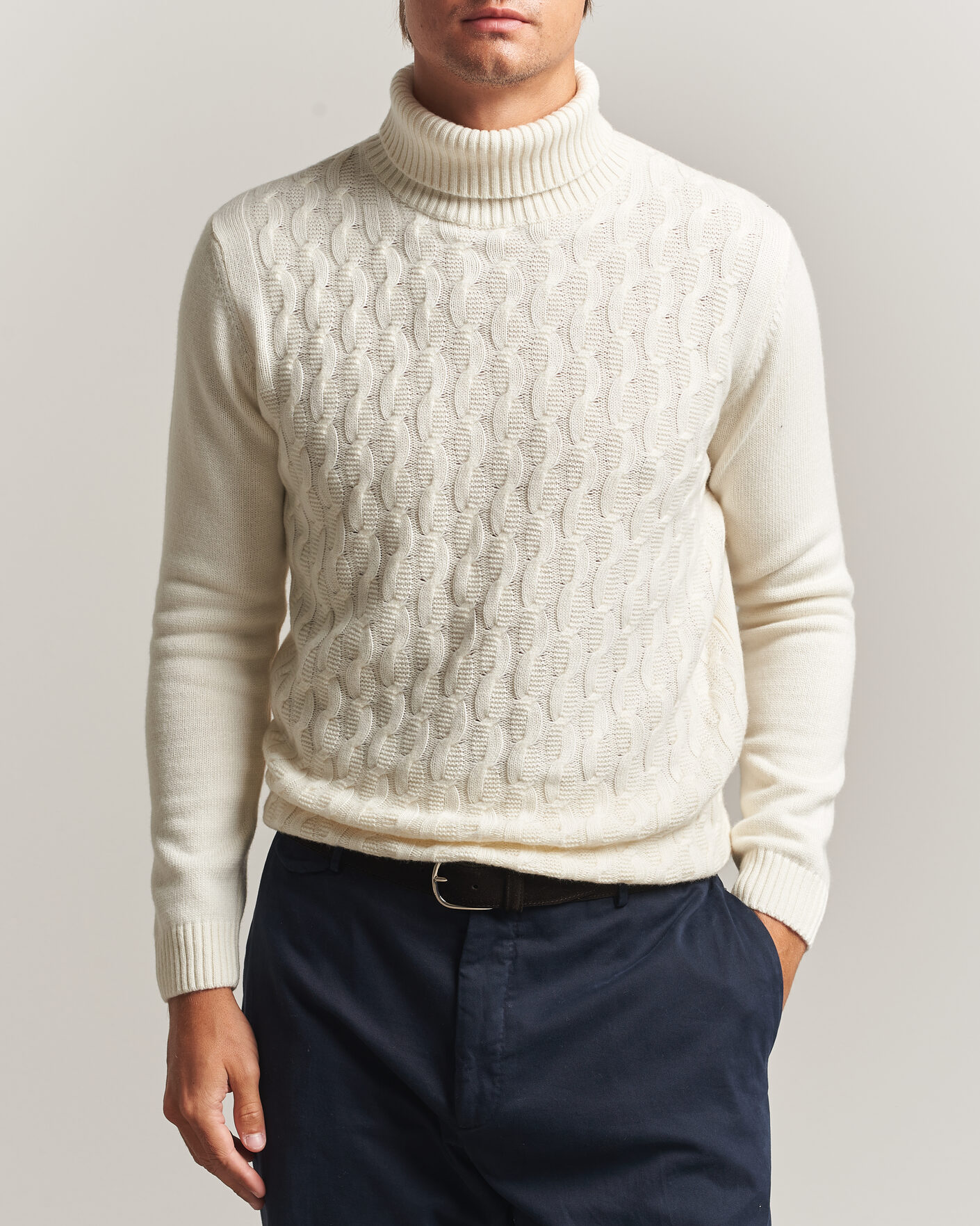 Herren | Pullover | Oscar Jacobson | Seppo Cable Knitted Rollneck White