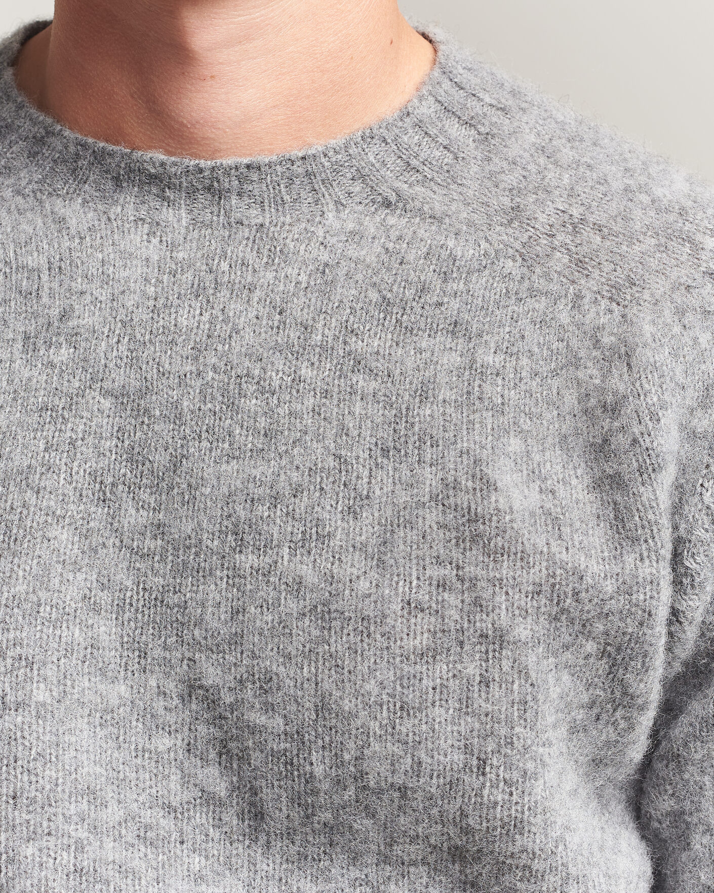 Herren | Pullover | Harley Of Scotland | Brushed Supersoft Lambswool Crewneck Mid Grey