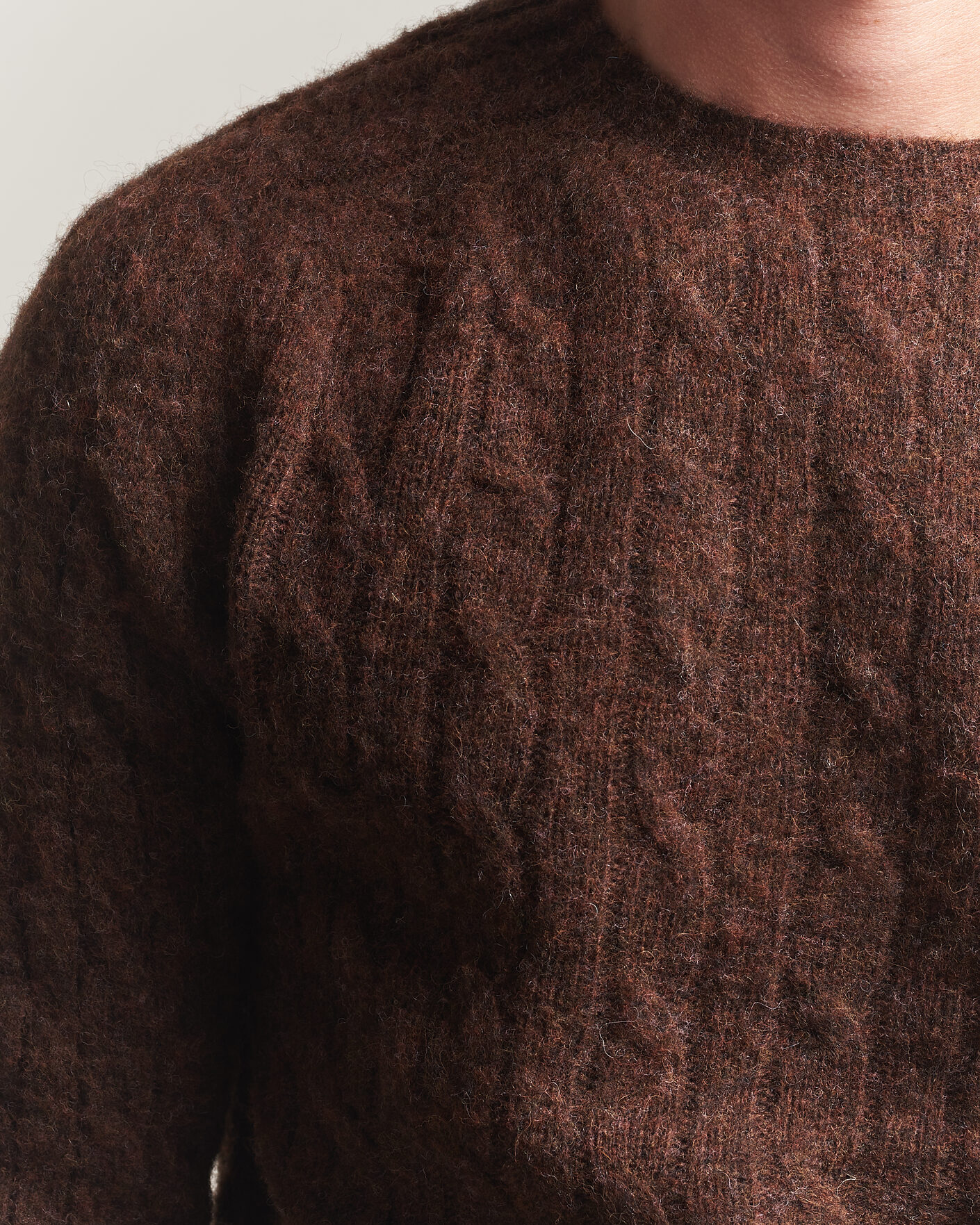 Herren | Pullover | Harley Of Scotland | Brushed Supersoft Lambswool Cable Marron