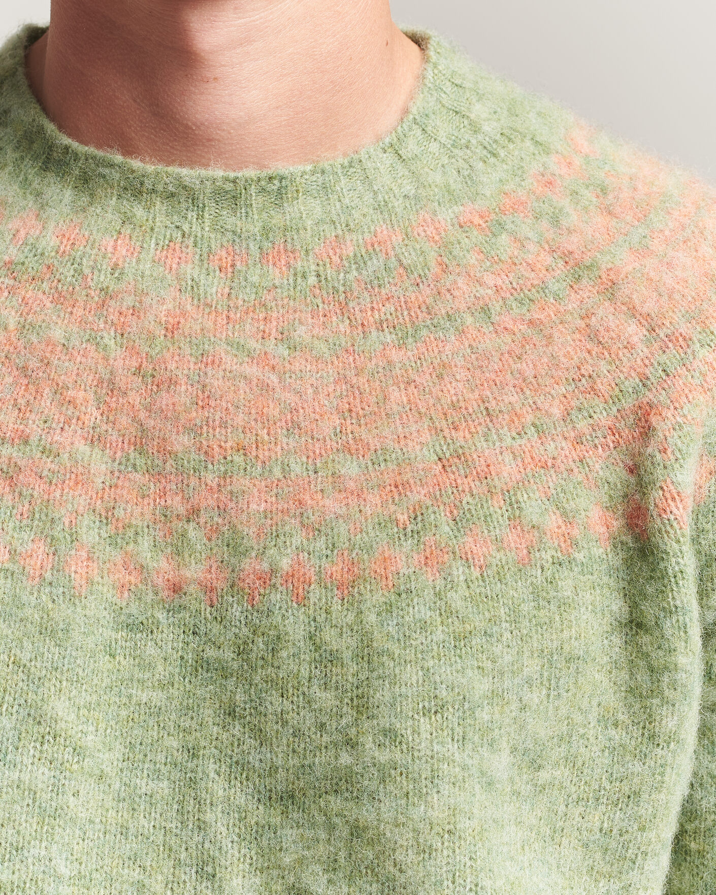 Herren | Pullover | Harley Of Scotland | Brushed Supersoft Lambswool Yolk Fairisle Sage/Parfait