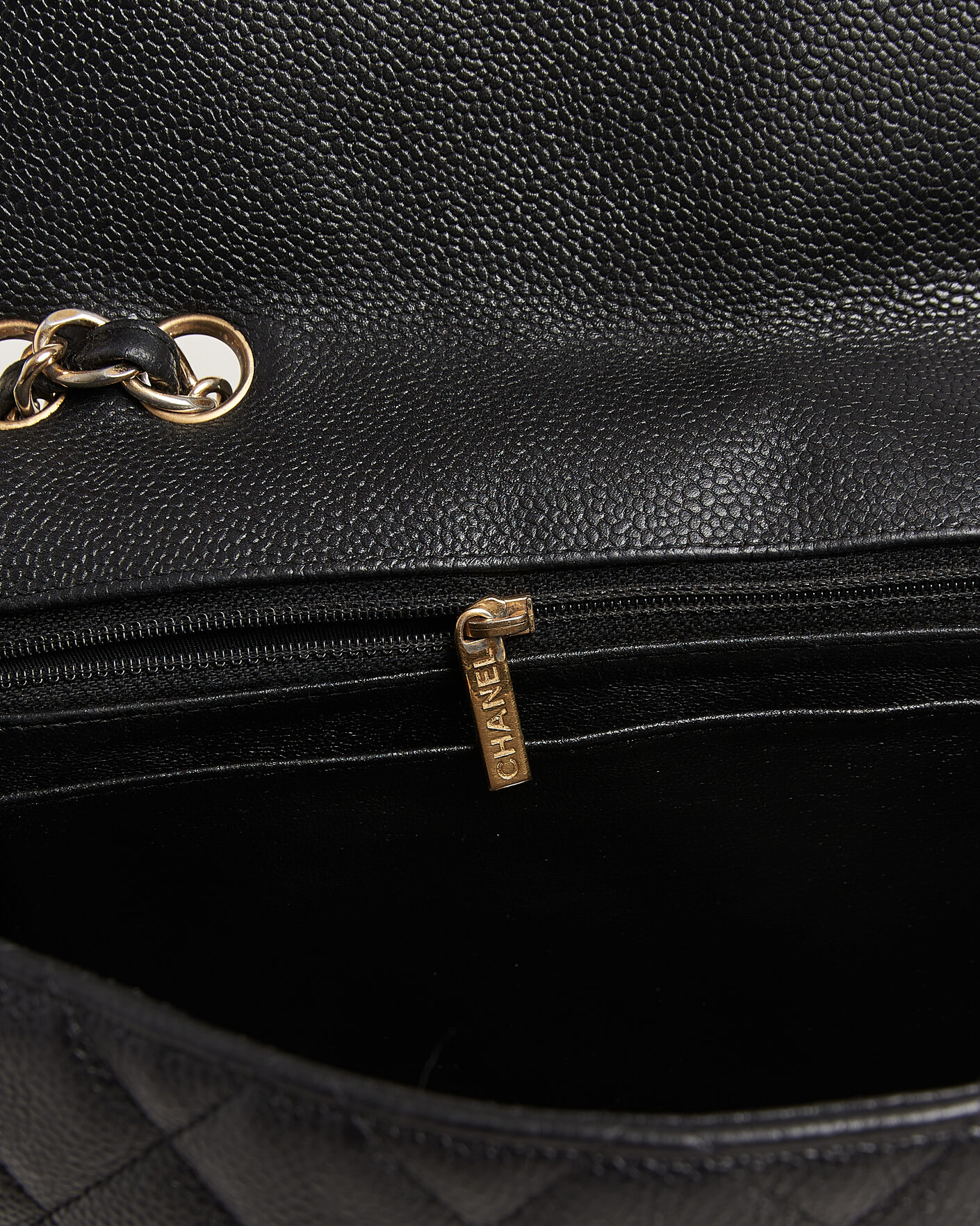 Herren | Pre-Owned & Vintage Bags | Chanel Pre-Owned | Classic Jumbo Single Flap Bag Caviar Black
