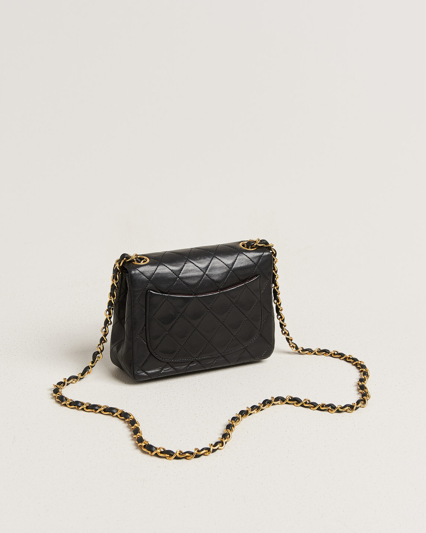 Herren | Pre-Owned & Vintage Bags | Chanel Pre-Owned | Classic Mini Square Single Flap Bag Lambskin Black