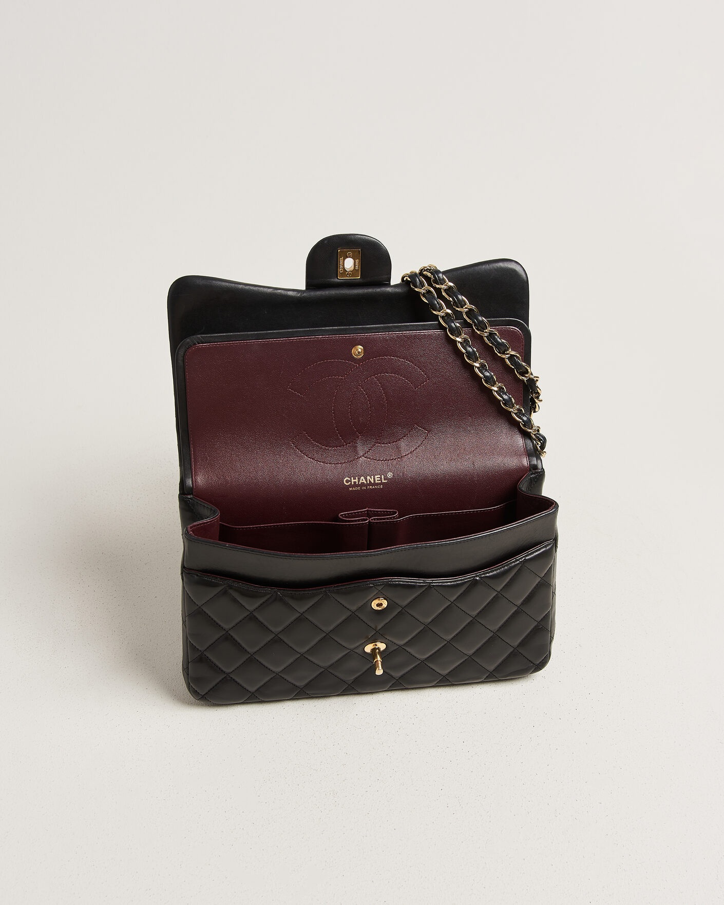 Herren | Pre-Owned & Vintage Bags | Chanel Pre-Owned | Classic Jumbo Double Flap Bag Lambskin Black