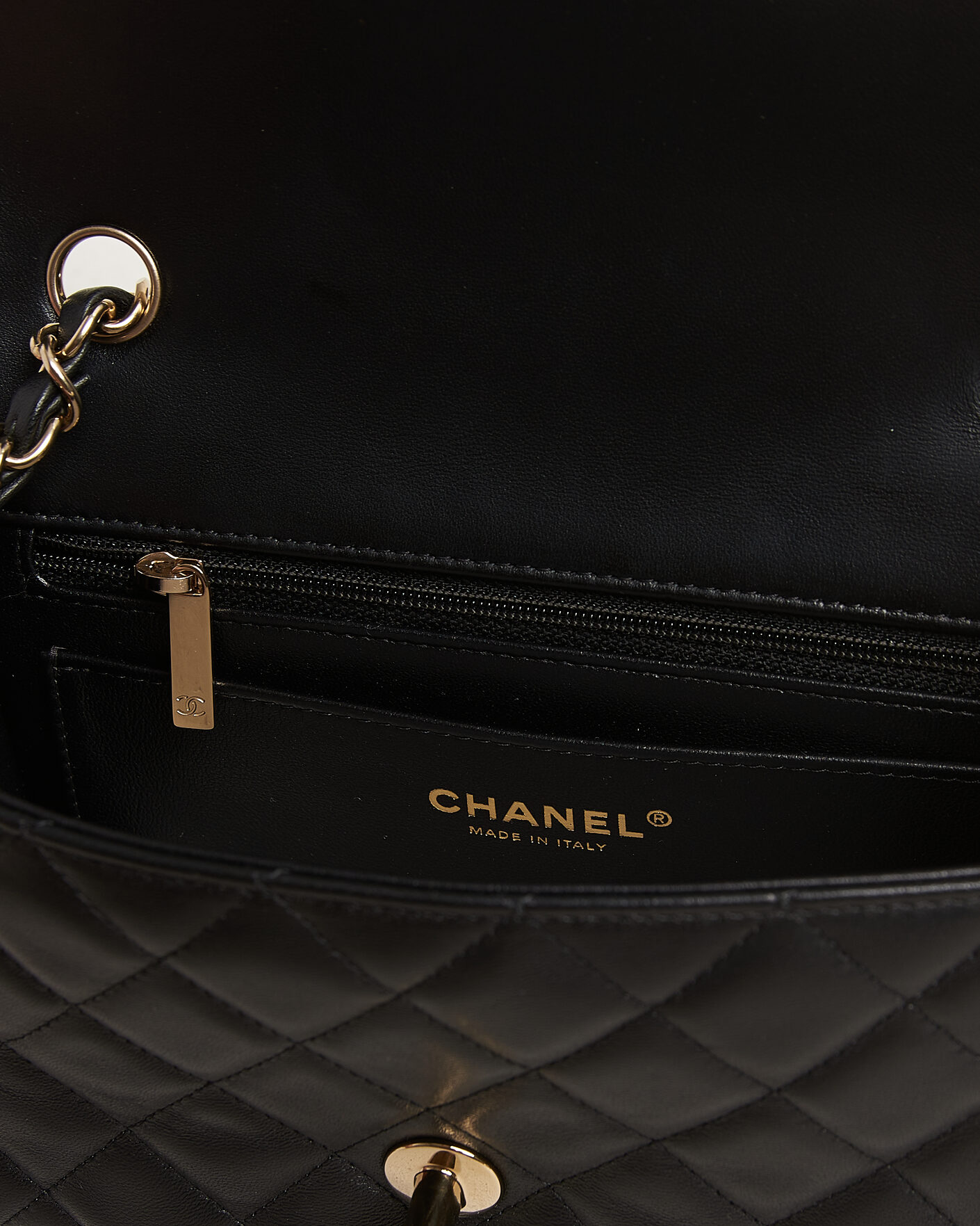 Herren | Pre-Owned & Vintage Bags | Chanel Pre-Owned | Classic Mini Rectangular Single Flap Bag Lambskin Black