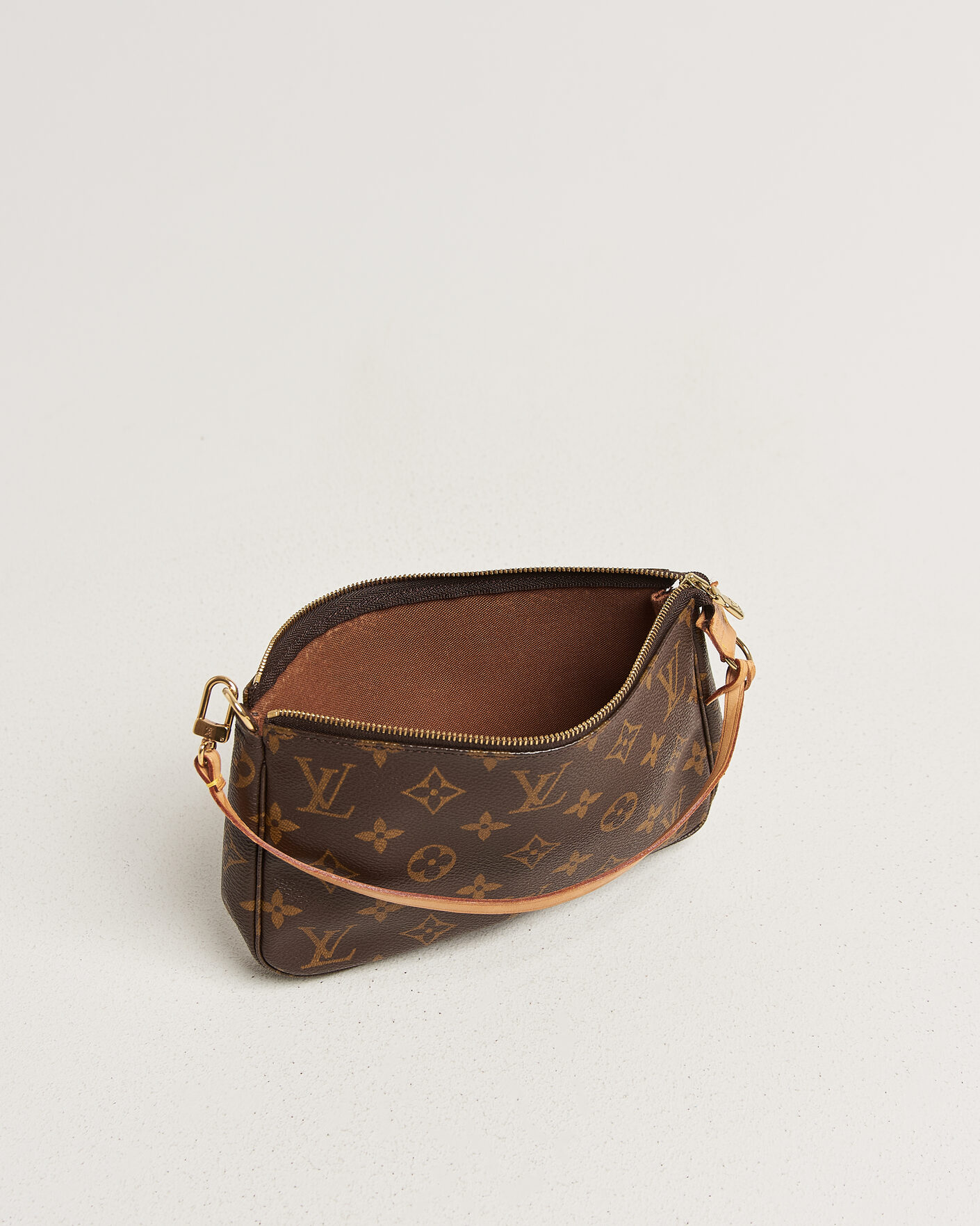 Herren | Pre-Owned & Vintage Bags | Louis Vuitton Pre-Owned | Pochette Accessoires Monogram