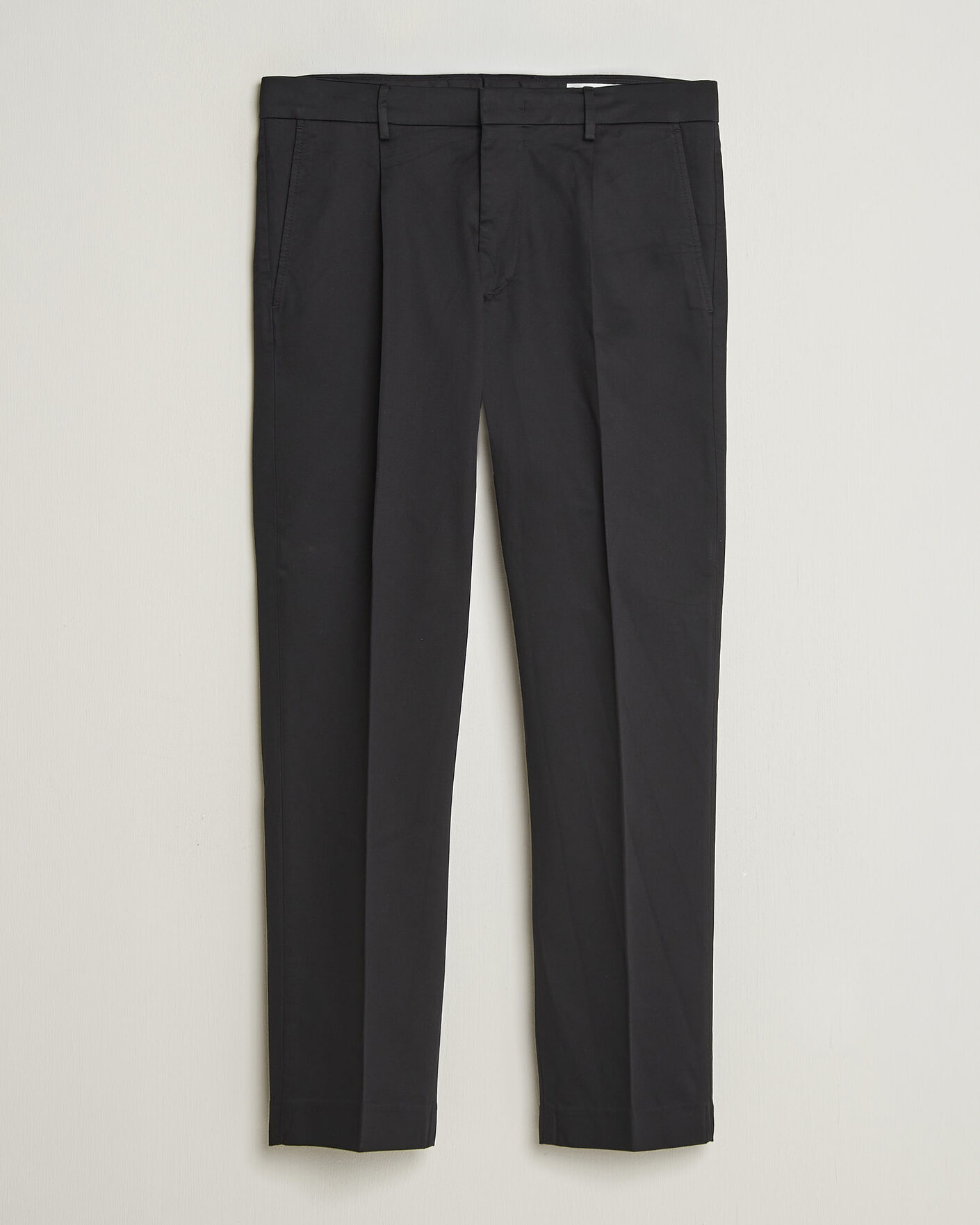 Herren | Hosen | NN07 | Bill Pleated Cotton Chinos Black