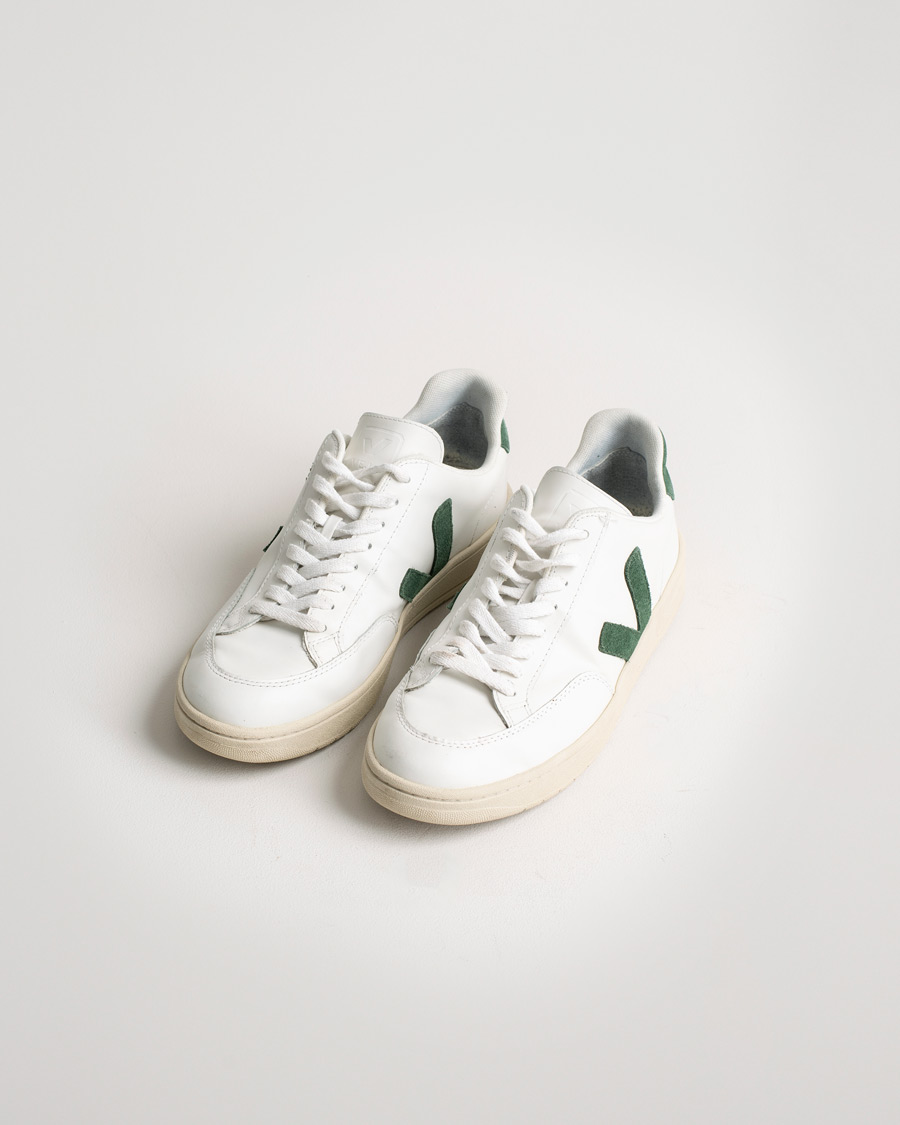 Herren | Veja V-12 Leather Sneaker Extra White/Cypres | Pre-owned | Veja V-12 Leather Sneaker Extra White/Cypres