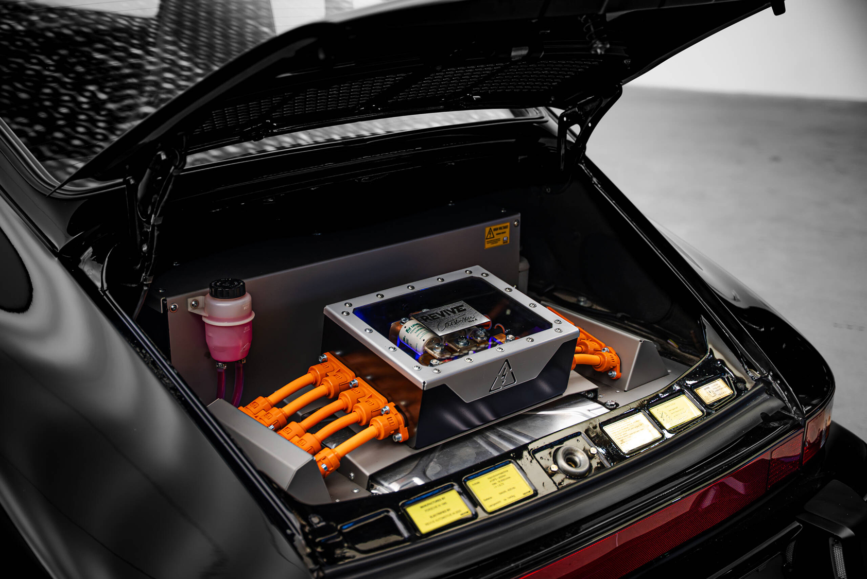 Herren | | Pre-Owned & Vintage Cars | Revive One – WTL Electric